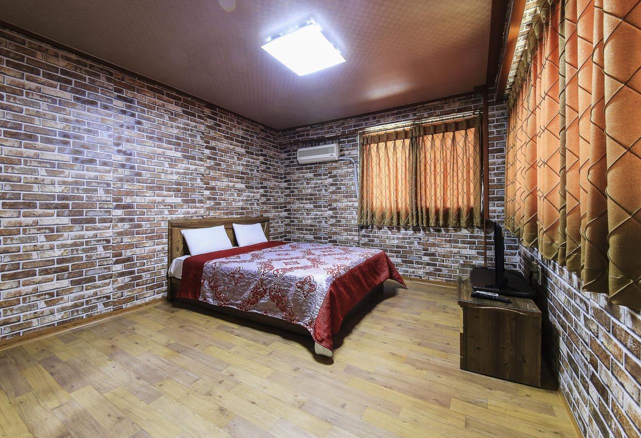 Venus Motel & Pension Boryeong Buitenkant foto