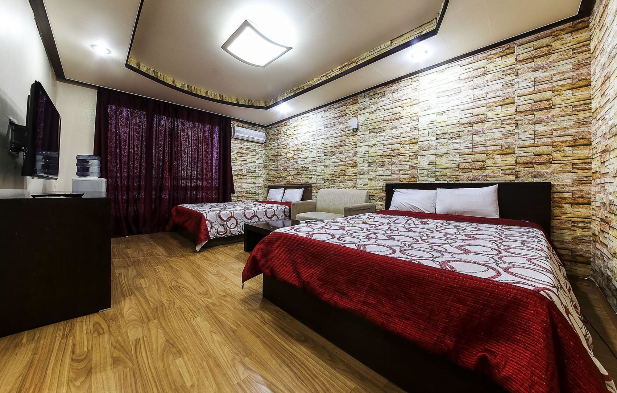 Venus Motel & Pension Boryeong Buitenkant foto