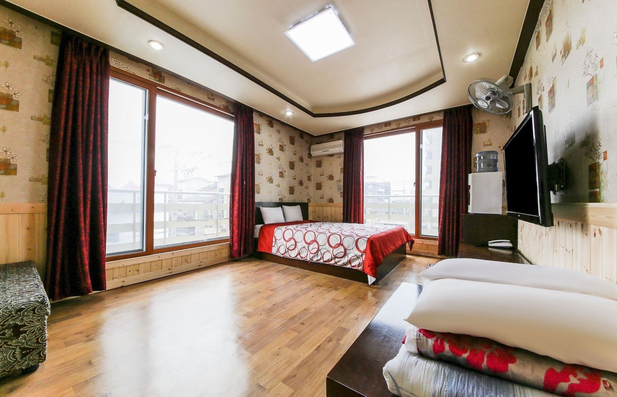 Venus Motel & Pension Boryeong Buitenkant foto
